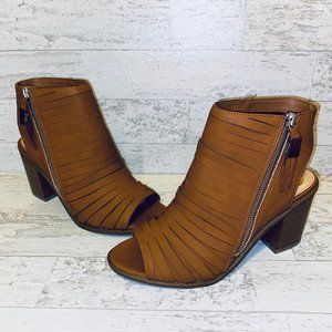 CIRCUS BY SAM EDELMAN *KESLER* PEEP TOE BOOTIE